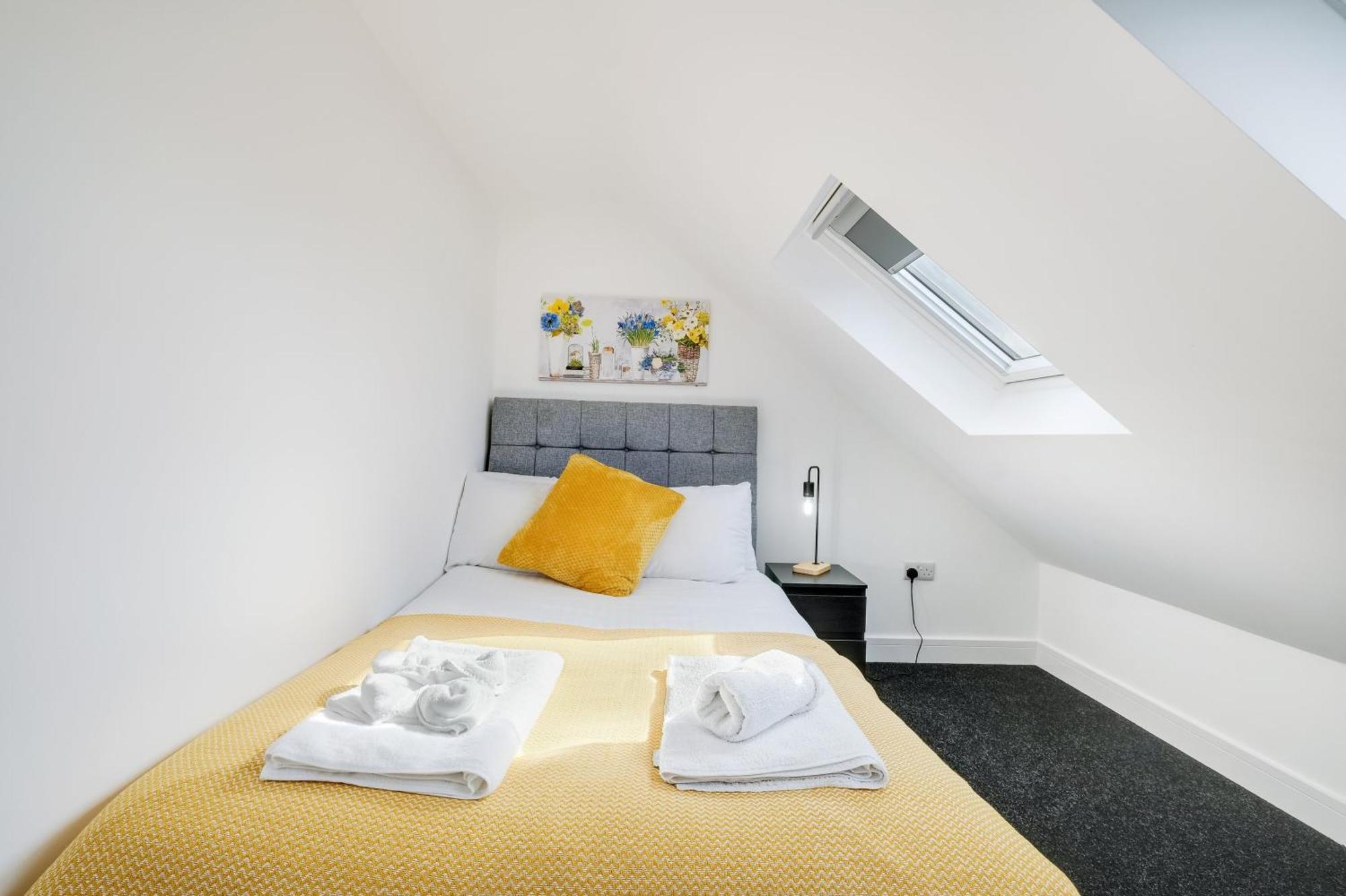 Holiday home Chaucer Avenue 6 Bedroom & 3 Bathroom With Parking Hounslow